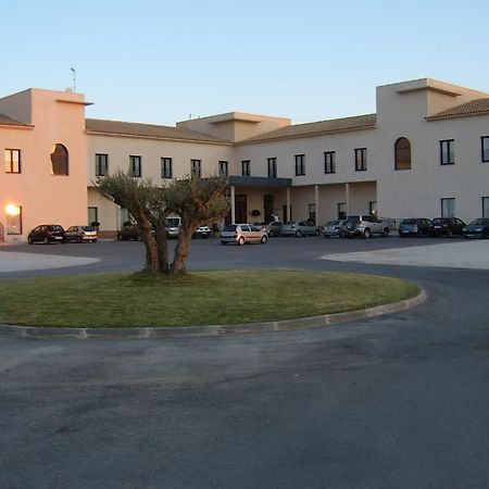Hotel Maria Jimena Ocana  Exterior photo